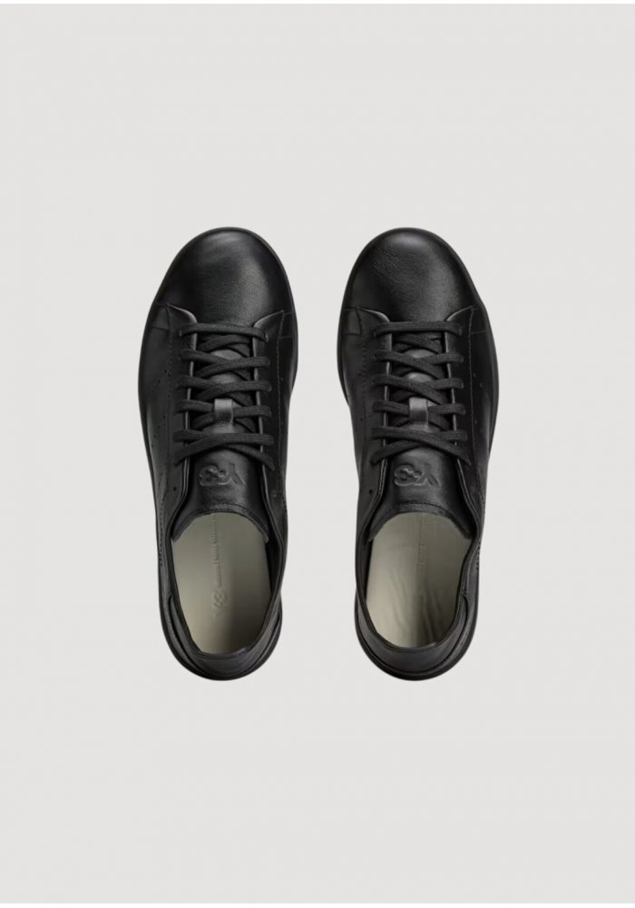STAN SMITH