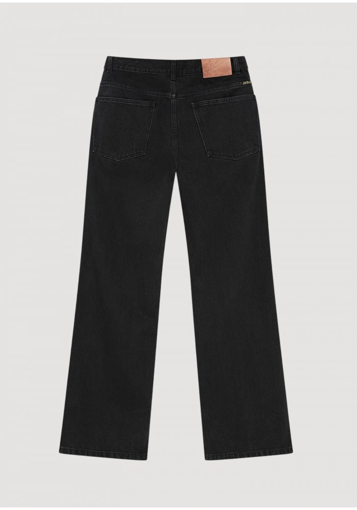 CURVE LINE BOOTCUT JEAN